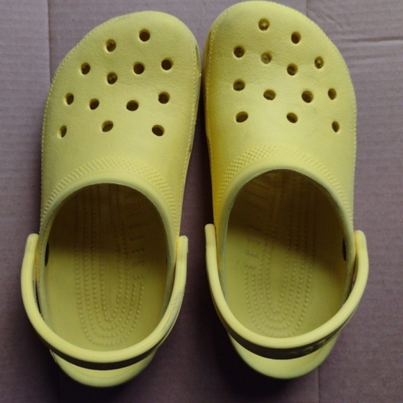Yellow crock clogs - Picture 4 of 6